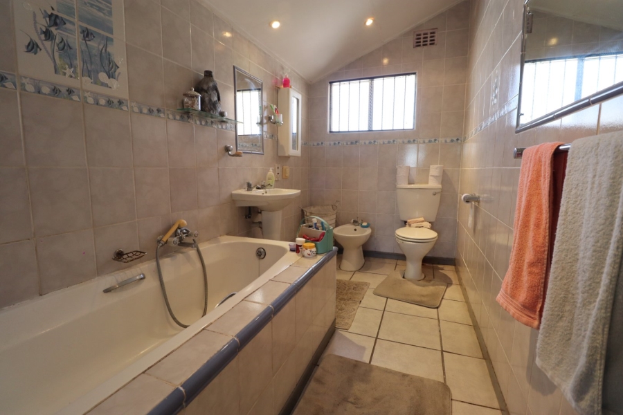3 Bedroom Property for Sale in Kabega Park Eastern Cape